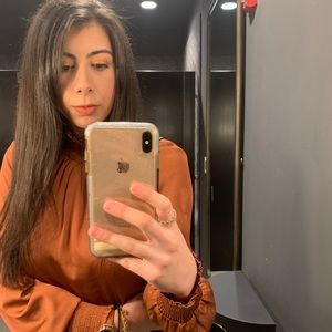 Meet your Posher, Holly